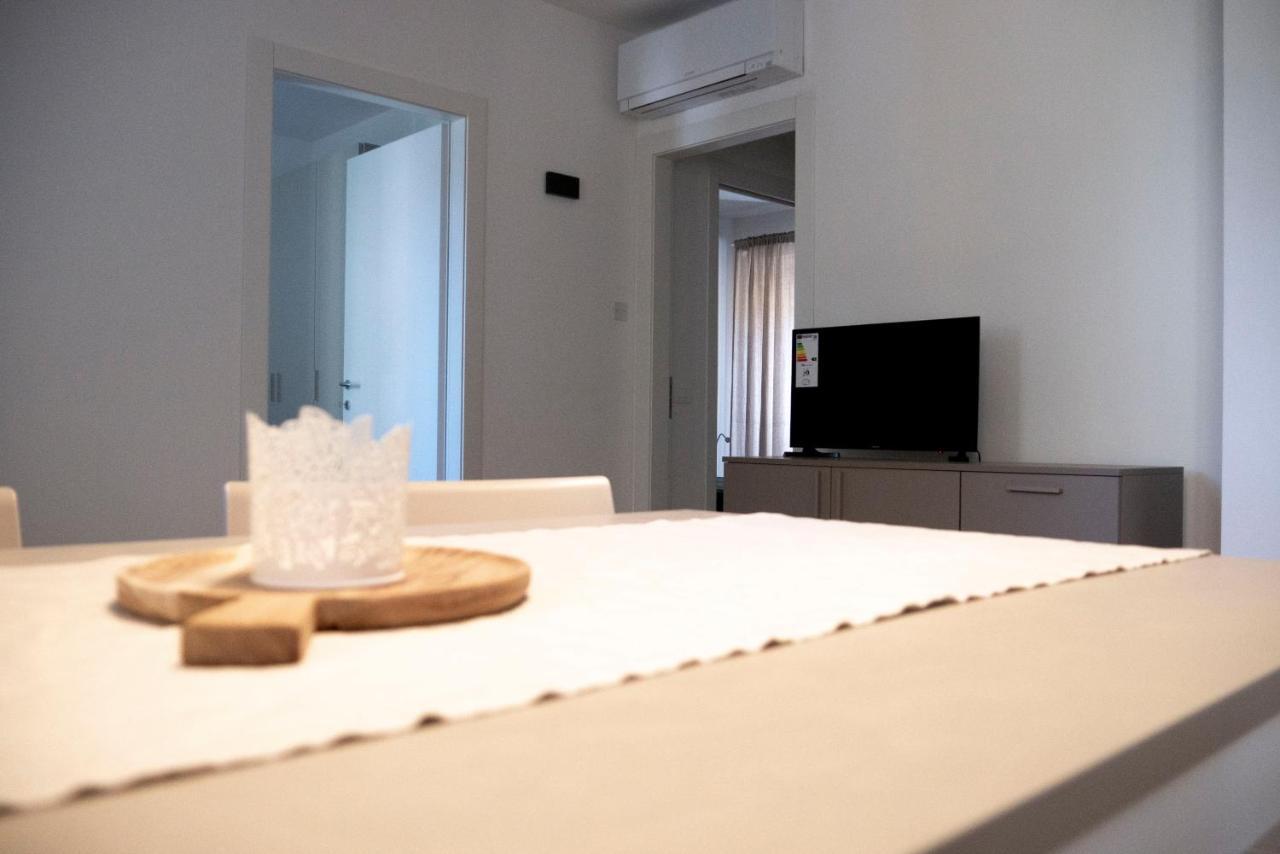 Regi Apartments Pacengo Di Lazise Exterior photo