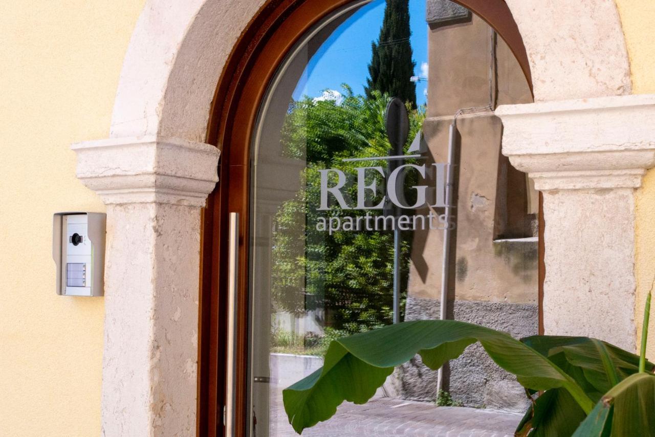 Regi Apartments Pacengo Di Lazise Exterior photo